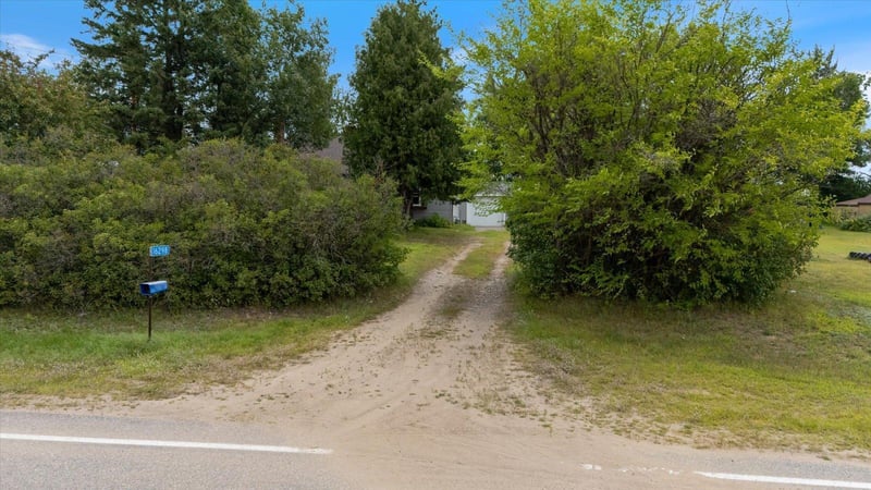 16298 Half Circle Dr, Pengilly, MN 55775