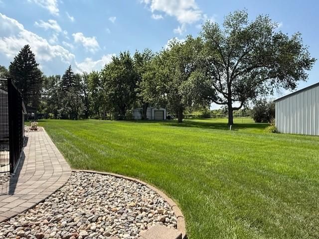 2530 Lutefisk Ln, Windom, MN 56101