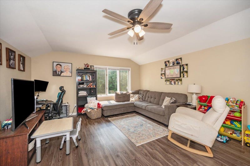 3919 Getchell Rd, Hermantown, MN 55811