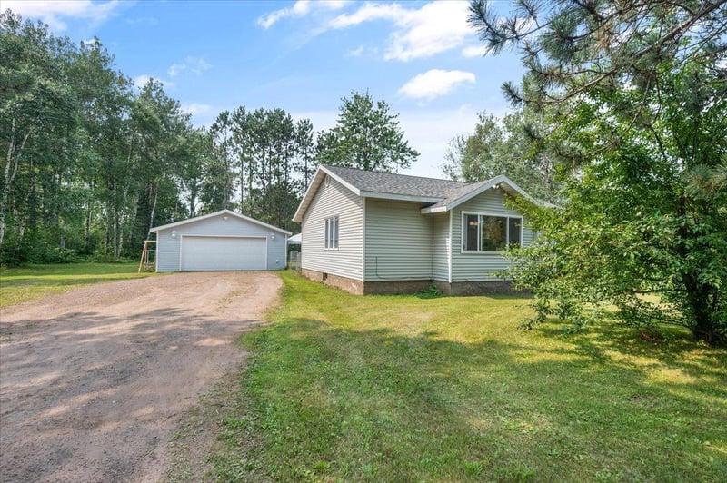 3919 Getchell Rd, Hermantown, MN 55811
