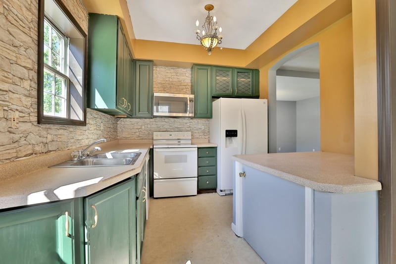 141 Busch Ave, Center City, MN 55012