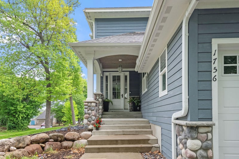 1756 Lafayette Ln, Mound, MN 55364