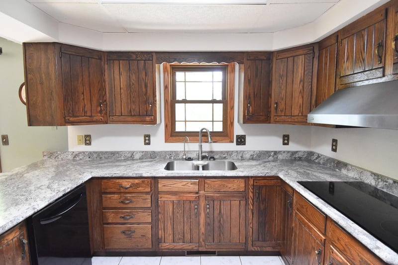 432 E 2nd St, Argyle, MN 56713