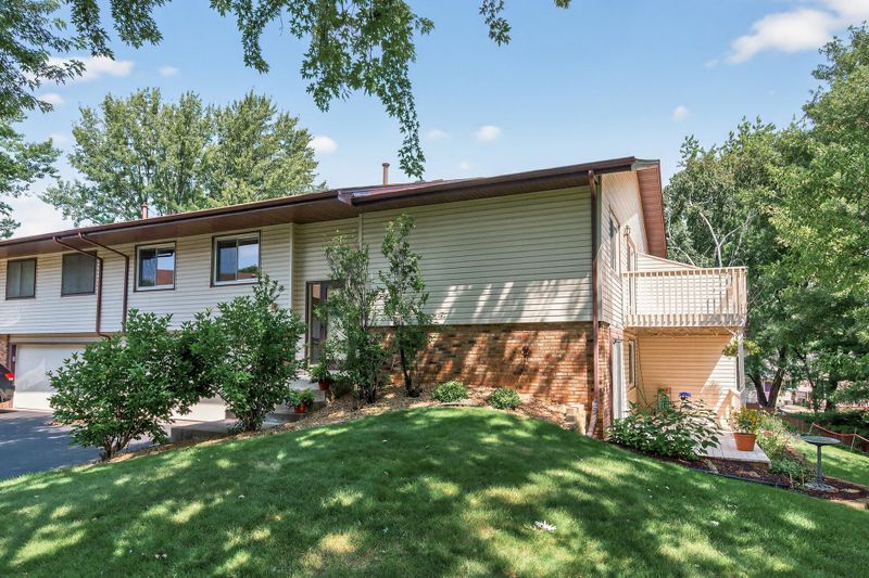 4522 Bridge Ct, Shoreview, MN 55126