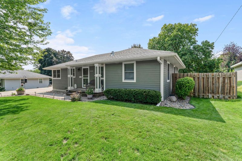 8208 Abbott Ave S, Bloomington, MN 55431