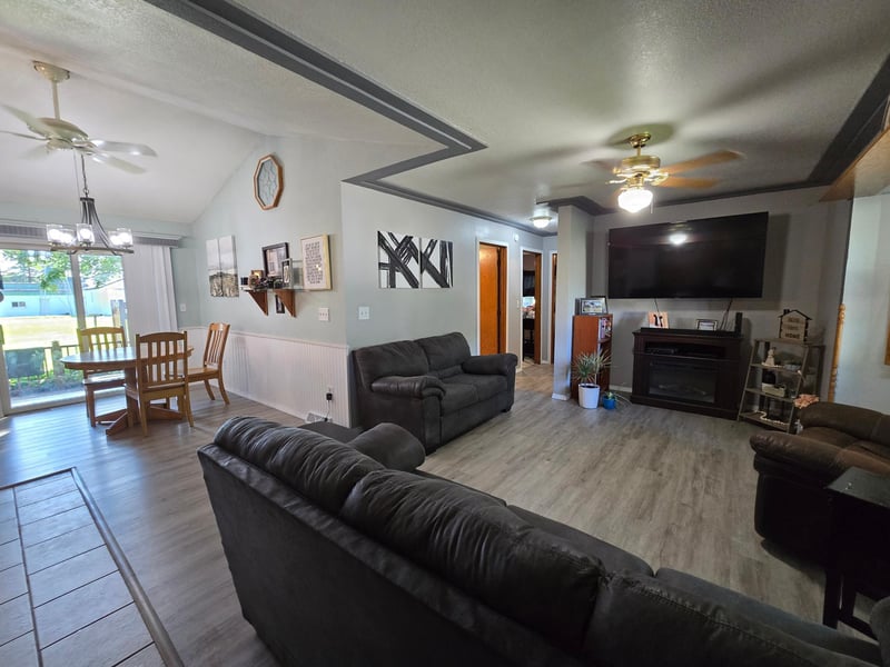 524 Clara Av, Murdock, MN 56271