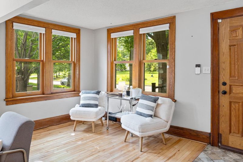 3004 E Minnehaha Pw, Minneapolis, MN 55406