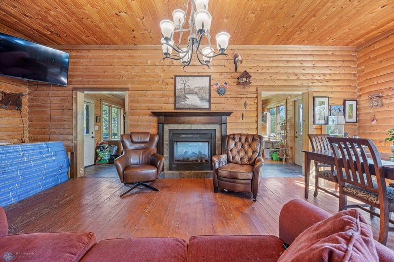 8484 180th St S, Barnesville, MN 56514