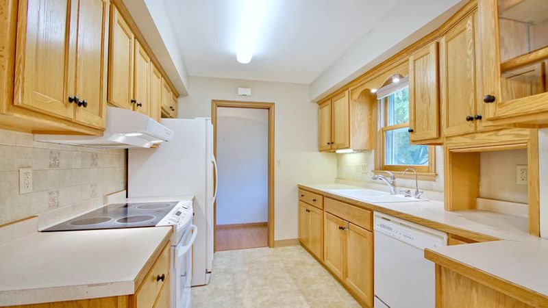 1634 Poplar Dr, Red Wing, MN 55066
