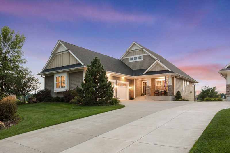 3710 Talero Curve, Chaska, MN 55318