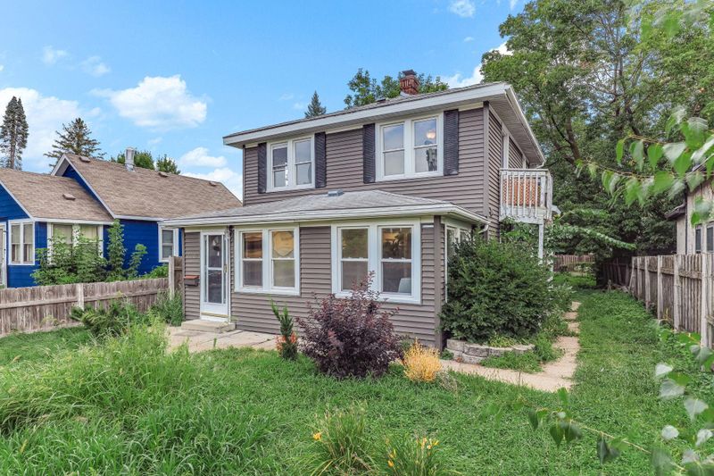 4010 Thomas Ave N, Minneapolis, MN 55412