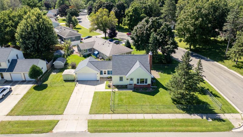 2009 W Oakland Ave, Austin, MN 55912