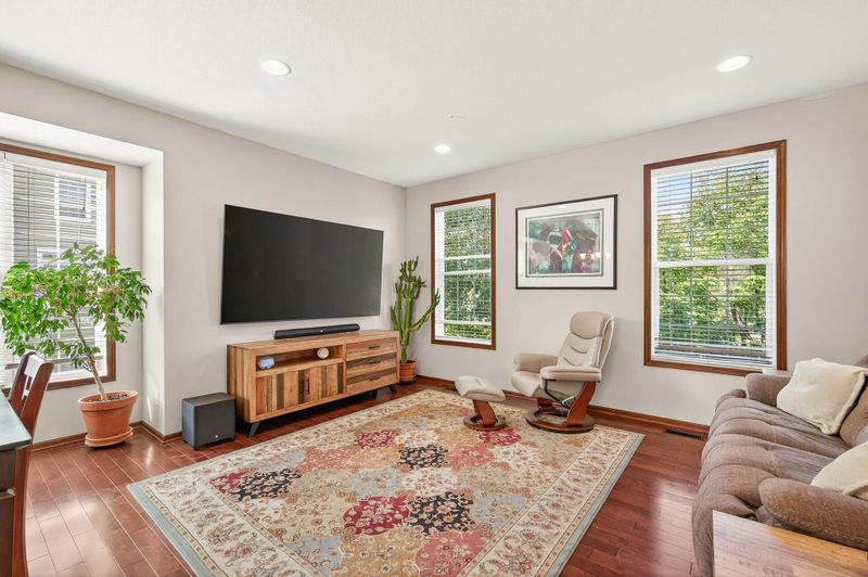 15591 June Grass Ln, Eden Prairie, MN 55347