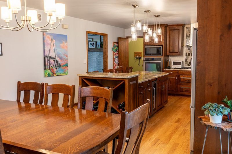 1911 6th Ave NW, Austin, MN 55912