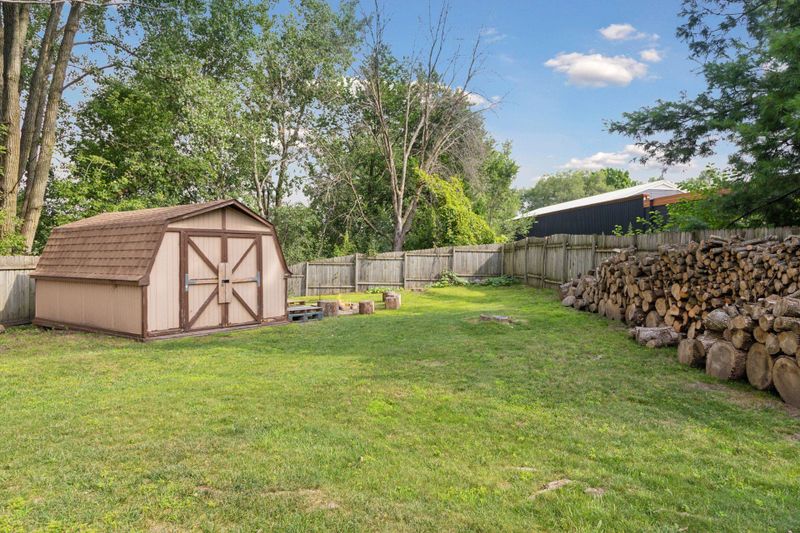 1361 Viewcrest Rd, Shoreview, MN 55126