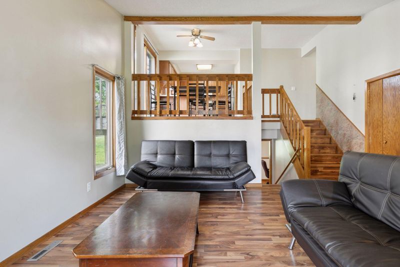 1361 Viewcrest Rd, Shoreview, MN 55126