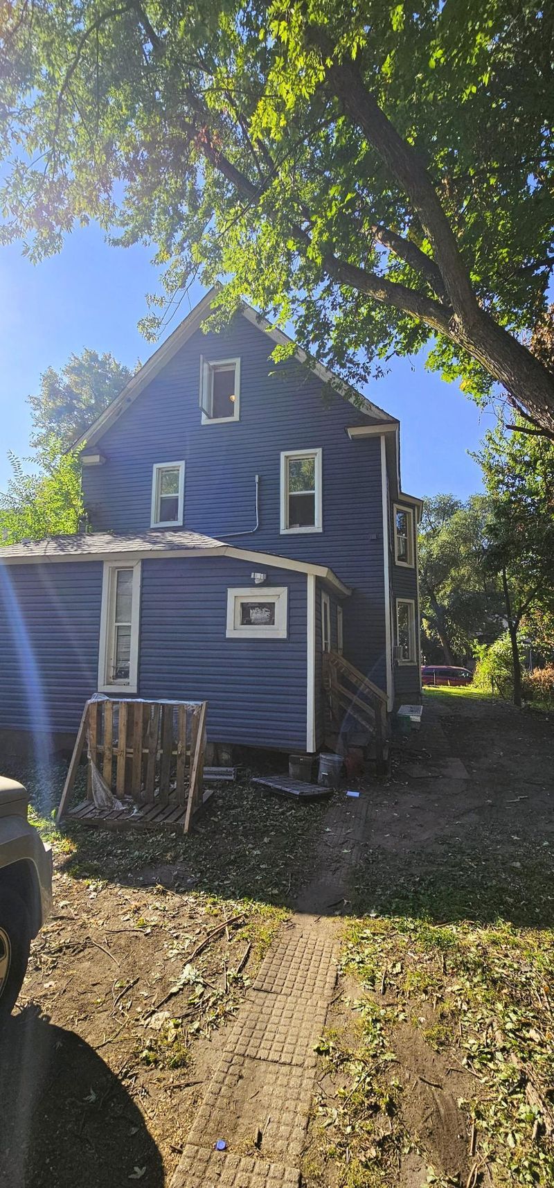 101 Manitoba Ave, Saint Paul, MN 55117