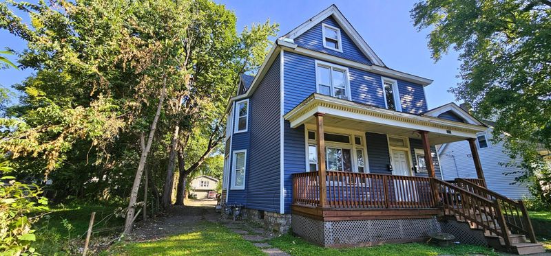 101 Manitoba Ave, Saint Paul, MN 55117
