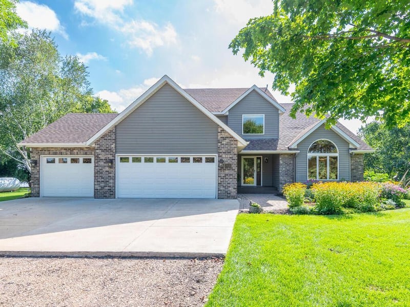 8835 County Road 43, Chaska, MN 55318
