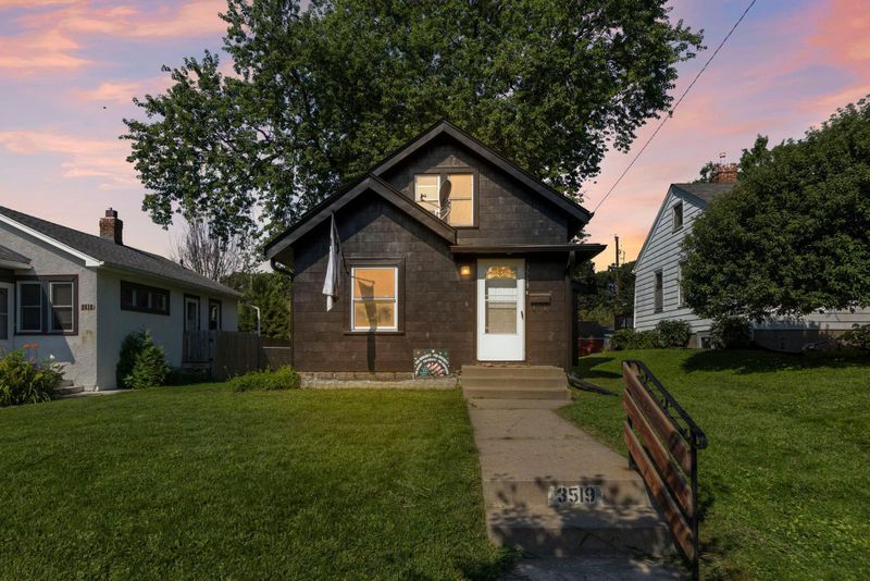 3519 Upton Ave N, Minneapolis, MN 55412