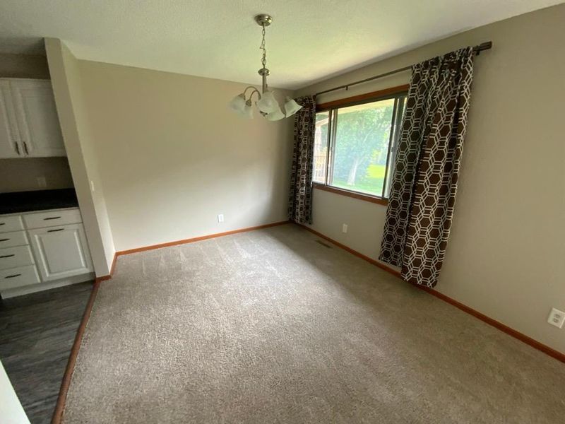 401 Whispering Ln, Hastings, MN 55033