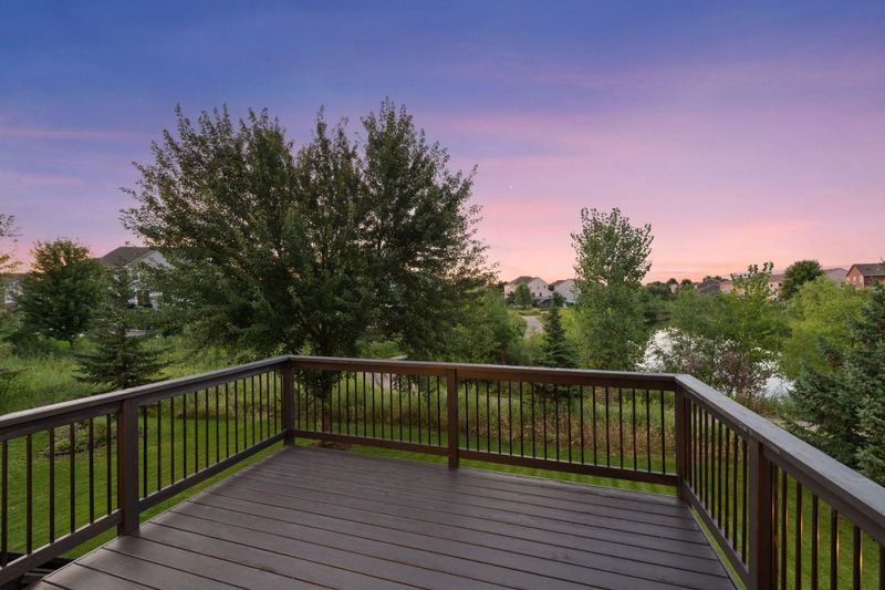 3941 Valencia Ln, Chaska, MN 55318