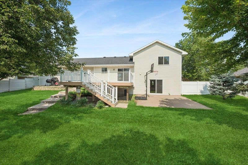 5260 Pondview Ln, Big Lake, MN 55309