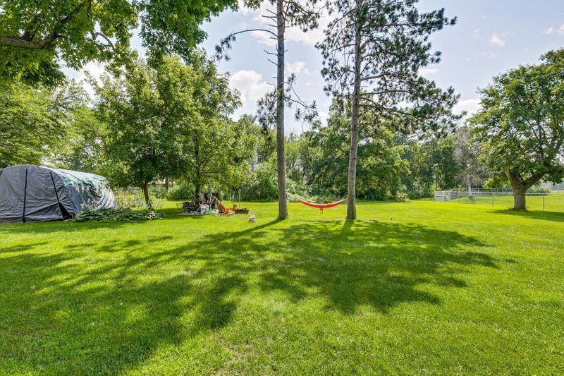 1646 Burke Ave E, Maplewood, MN 55109