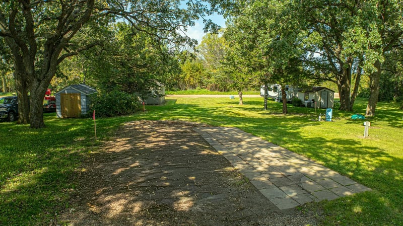 20983 72nd St NW, Pennock, MN 56279