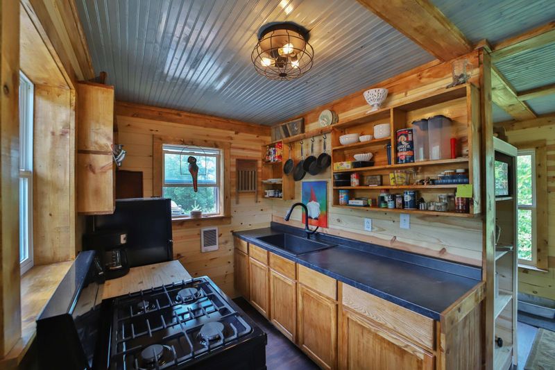 5018 Banyan Dr, Garrison, MN 56450