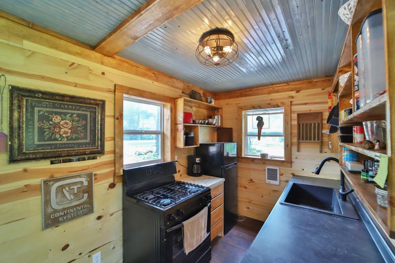 5018 Banyan Dr, Garrison, MN 56450