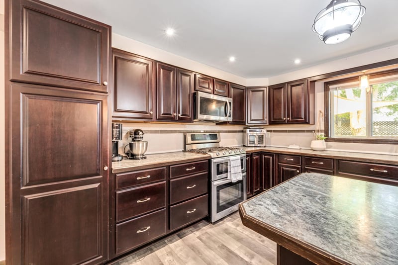 250 E Main St, Utica, MN 55979