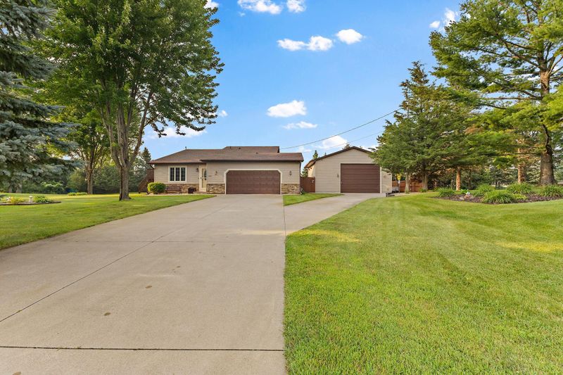 445 196th Ln NE, Cedar, MN 55011