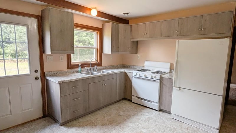 1695 Wakely Rd, Cook, MN 55723