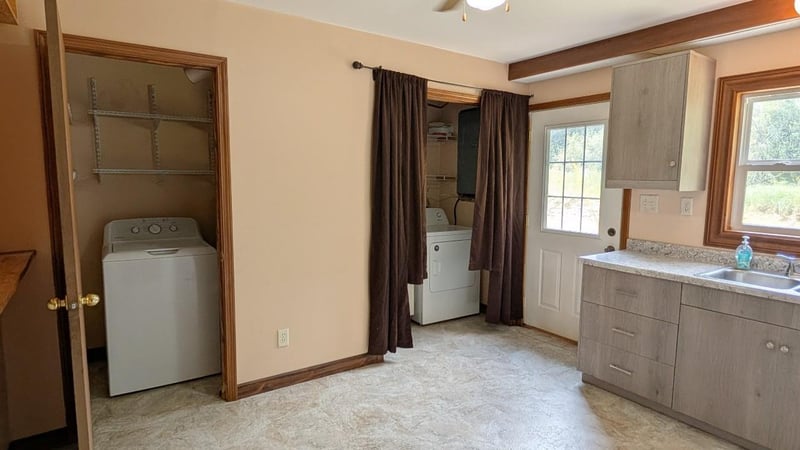 1695 Wakely Rd, Cook, MN 55723