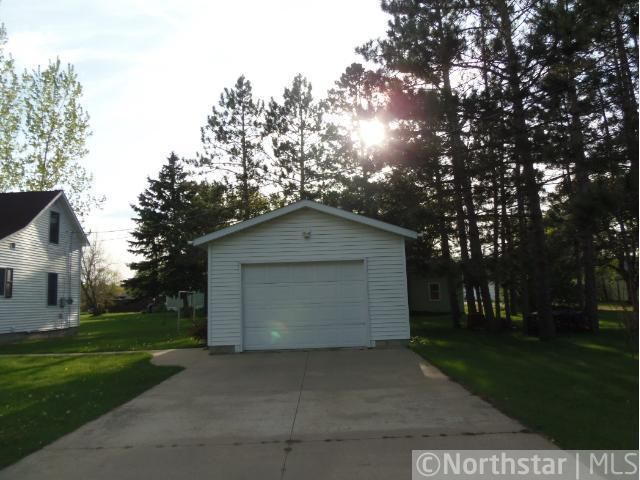 110 Pleasant Ave E, Clarissa, MN 56440
