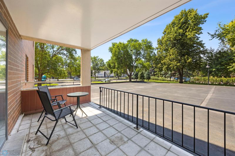 105 3rd St N #108, Moorhead, MN 56560