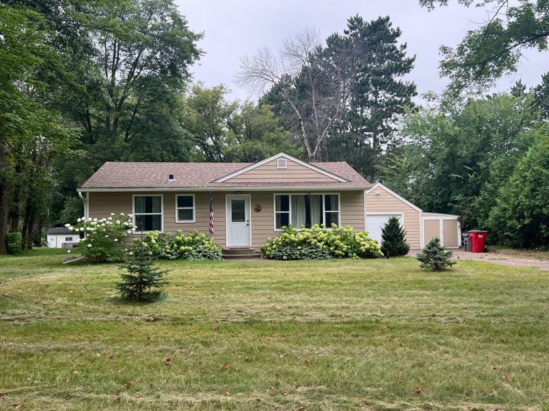 30720 Ulysses Dr NE, Cambridge, MN 55008