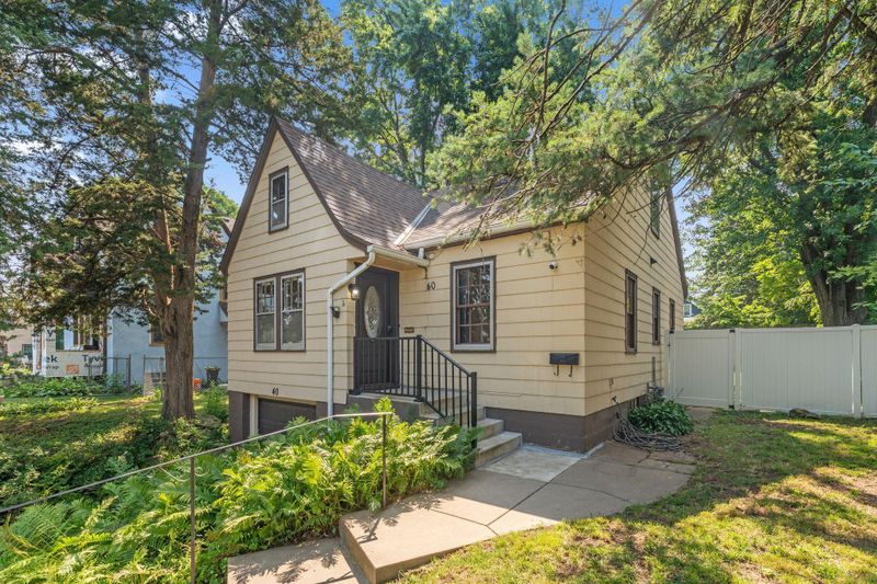 40 Belvidere St W, Saint Paul, MN 55107