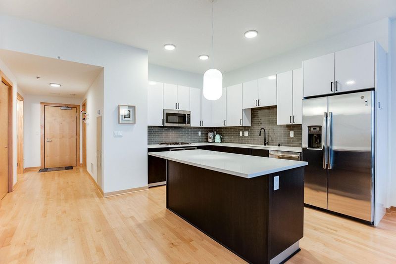 1240 S 2nd St #831, Minneapolis, MN 55415