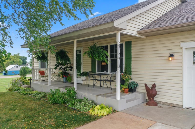 37379 2nd Ave, Dennison, MN 55018