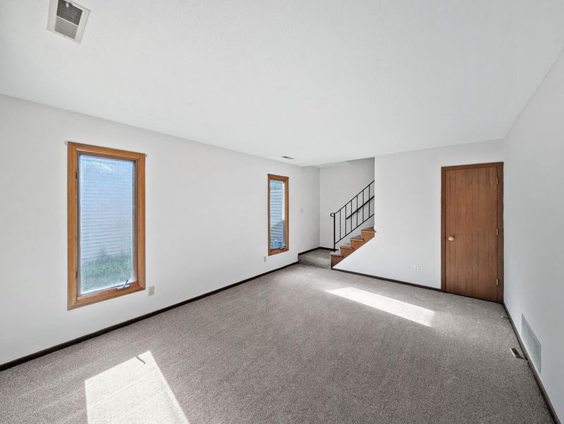 4694 Lenore Ln, Eagan, MN 55122