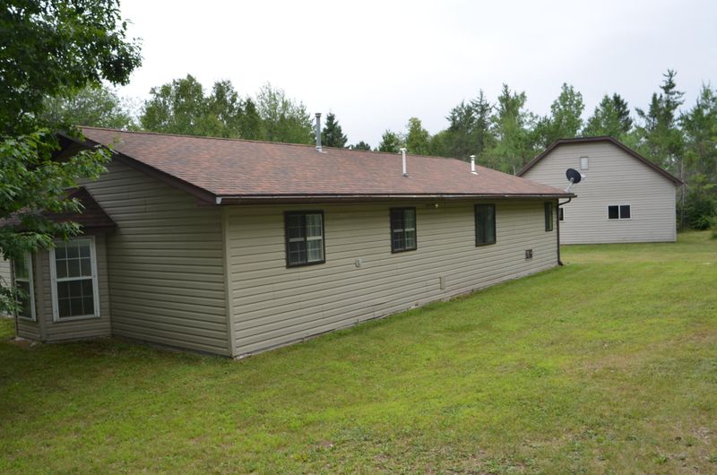 1441 Komoko Rd, Carlton, MN 55718