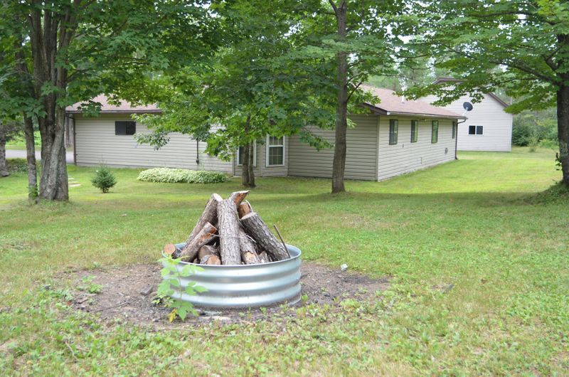 1441 Komoko Rd, Carlton, MN 55718