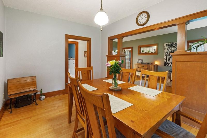 230 Excelsior Ave N, Annandale, MN 55302