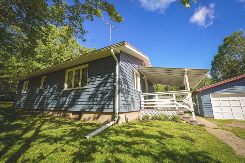 9777 Highway 1, Cook, MN 55723