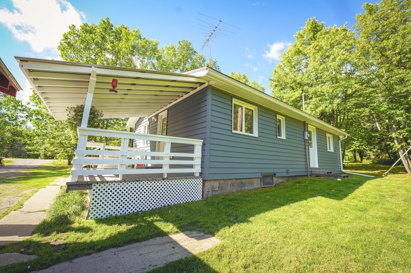 9777 Highway 1, Cook, MN 55723