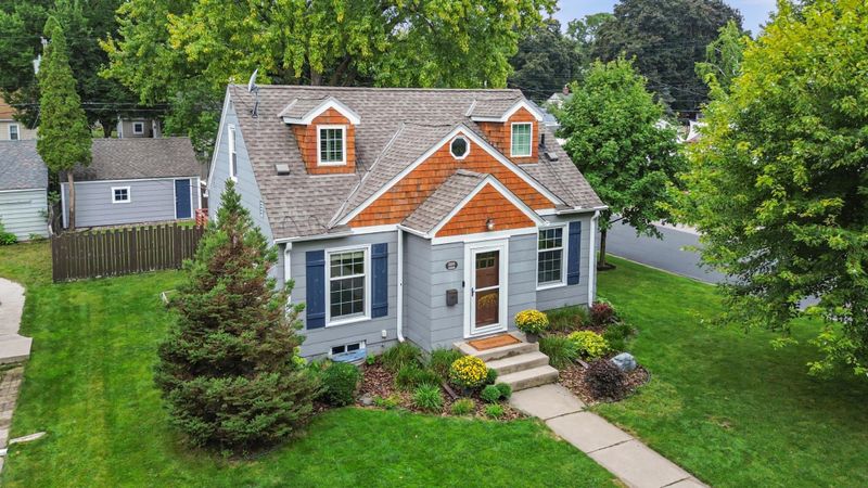 3200 Edgewood Ave S, Saint Louis Park, MN 55426
