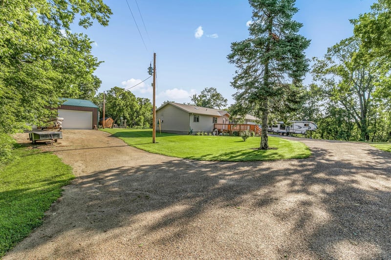 3641 120th St NE, Kandiyohi, MN 56251