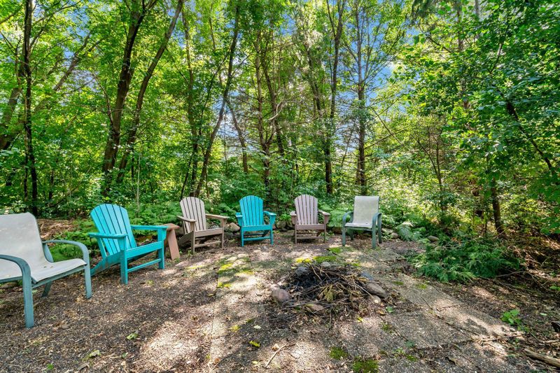 10085 Fox Run Rd, Woodbury, MN 55129